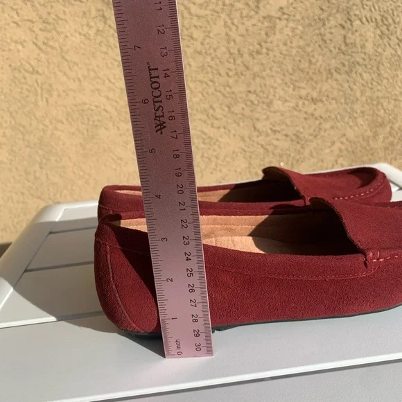 Vionic burgundy suede loafers size 8.5 - Picture 7 of 16
